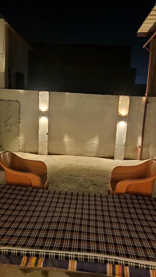 Ira Homestay Mathura - Divine Spiritual Stay المظهر الخارجي الصورة