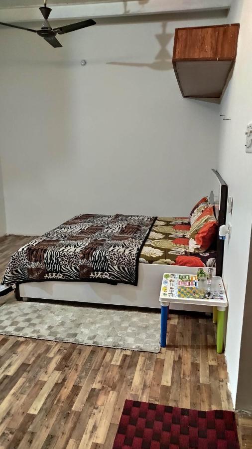 Ira Homestay Mathura - Divine Spiritual Stay المظهر الخارجي الصورة